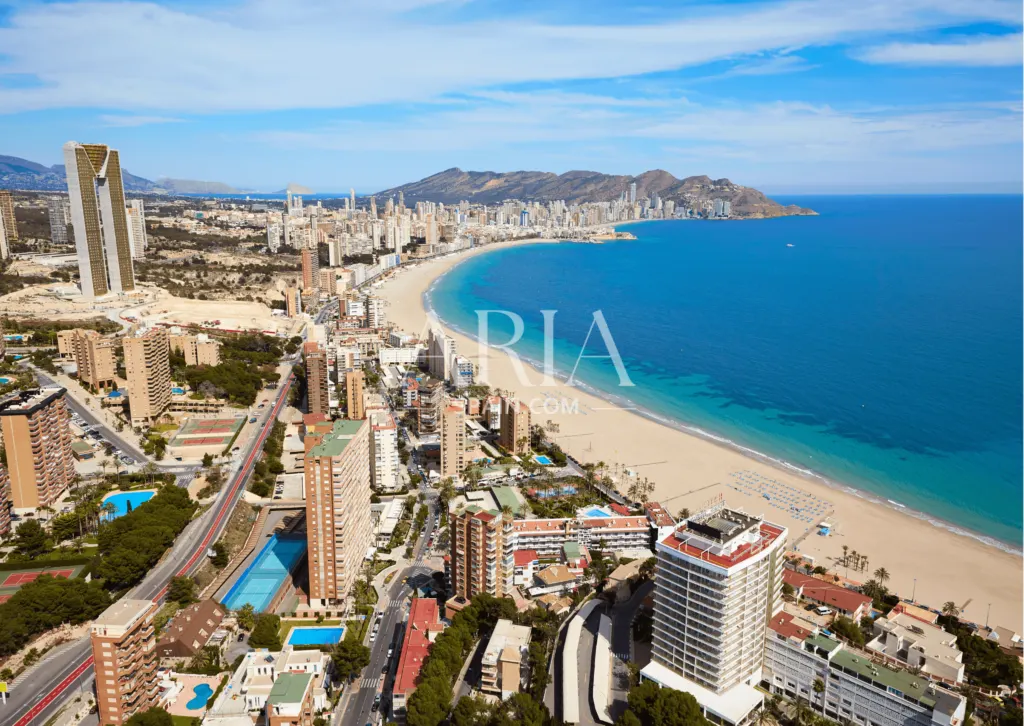 Warum lohnt sich der Immobilienkauf an der Costa Blanca?