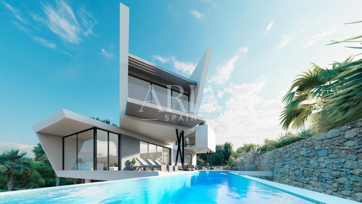 Amay Deluxe Akira · Orihuela