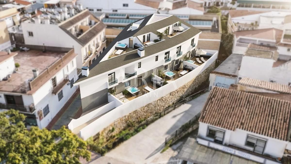 Azure Homes · Fuengirola