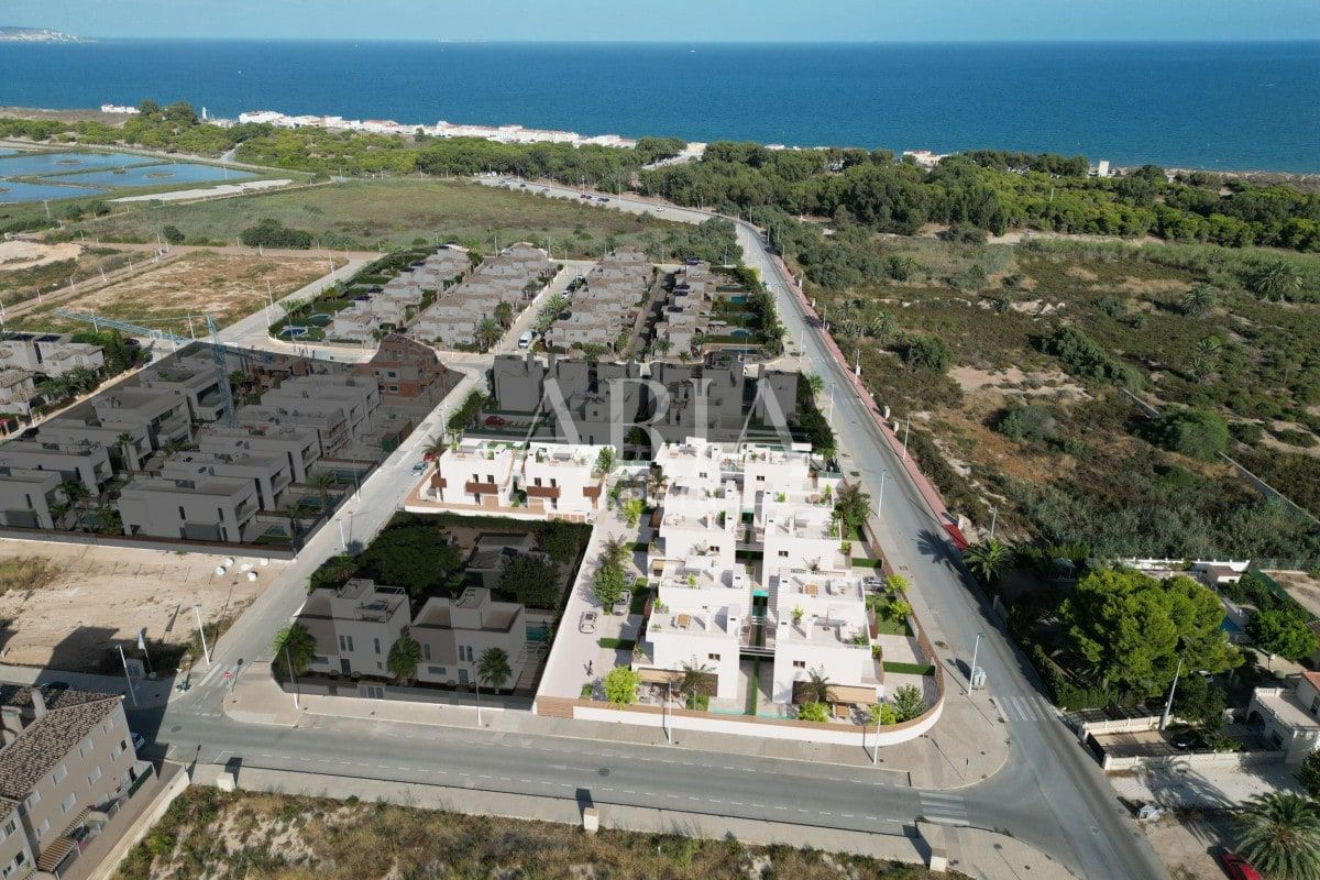 Natura Pinet M17 · The Marina
