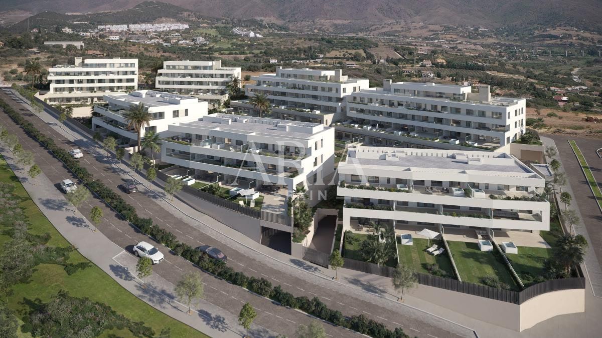 Zenity Blau · Estepona