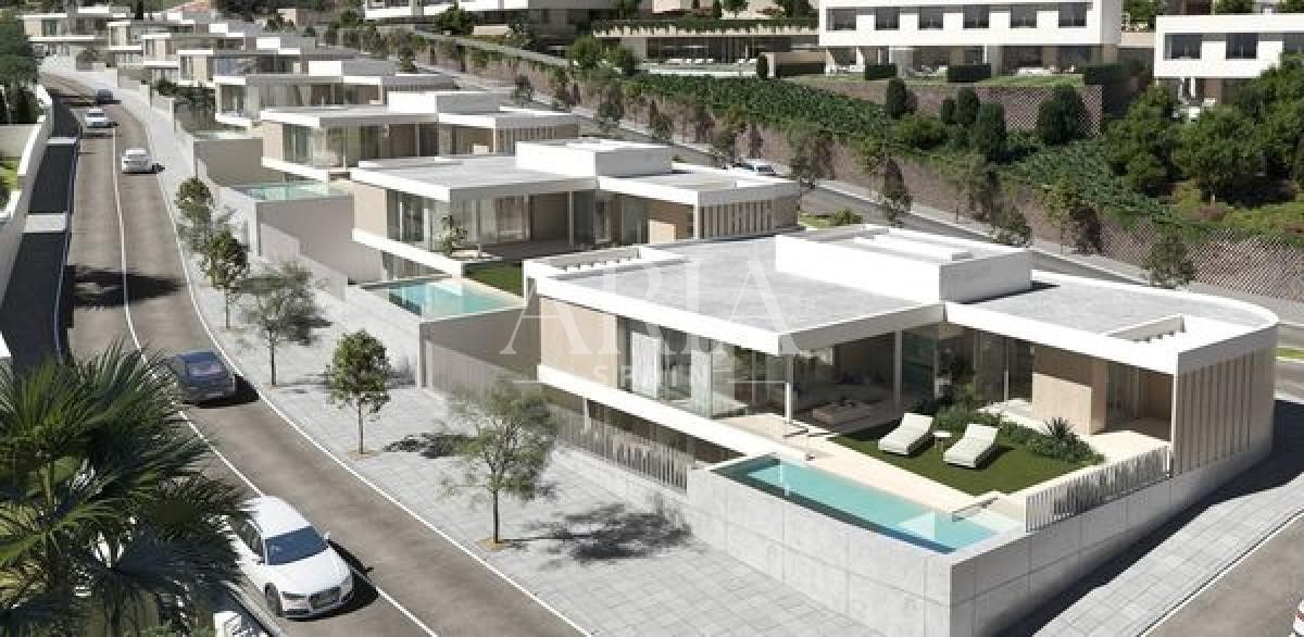 Villa in Estepona