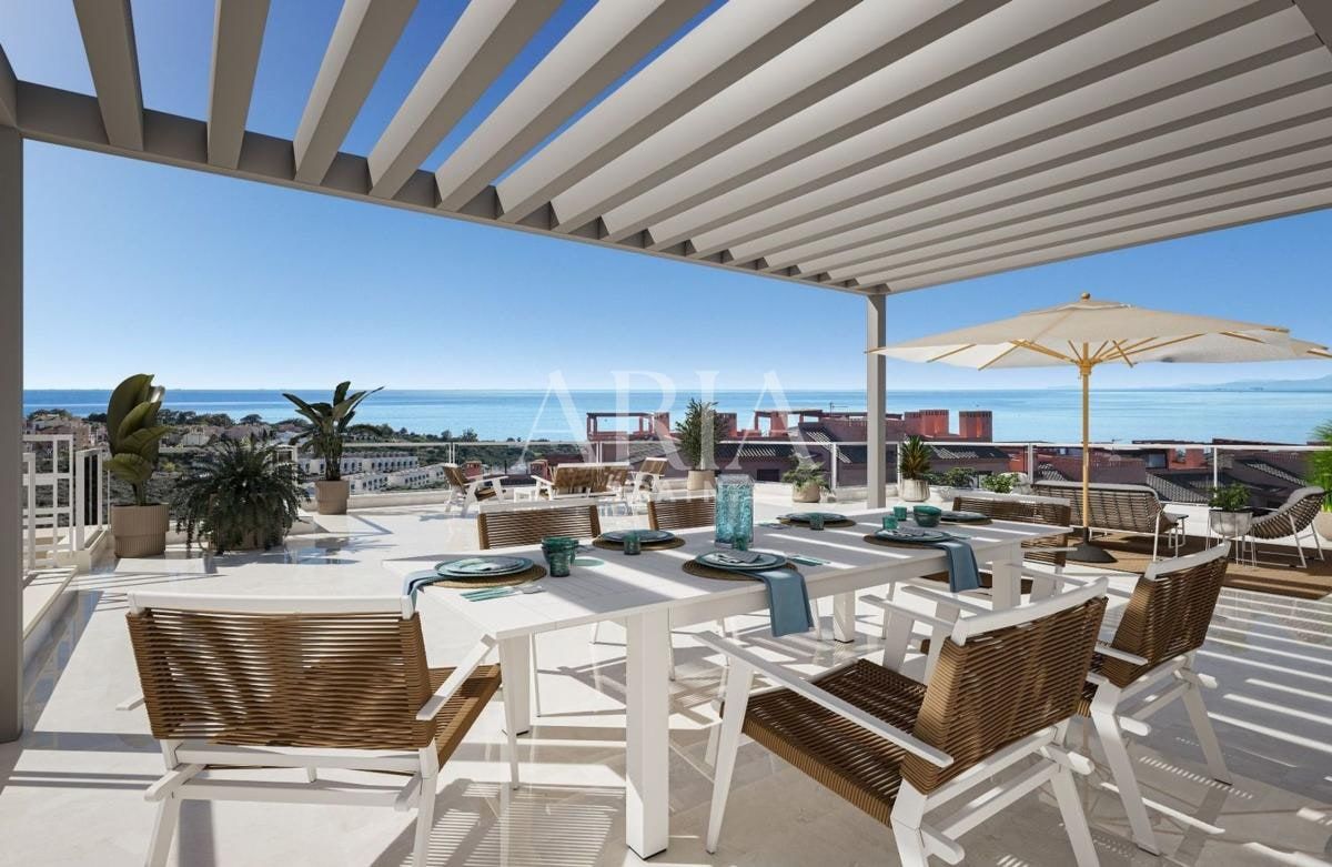 Grand Bay · Manilva