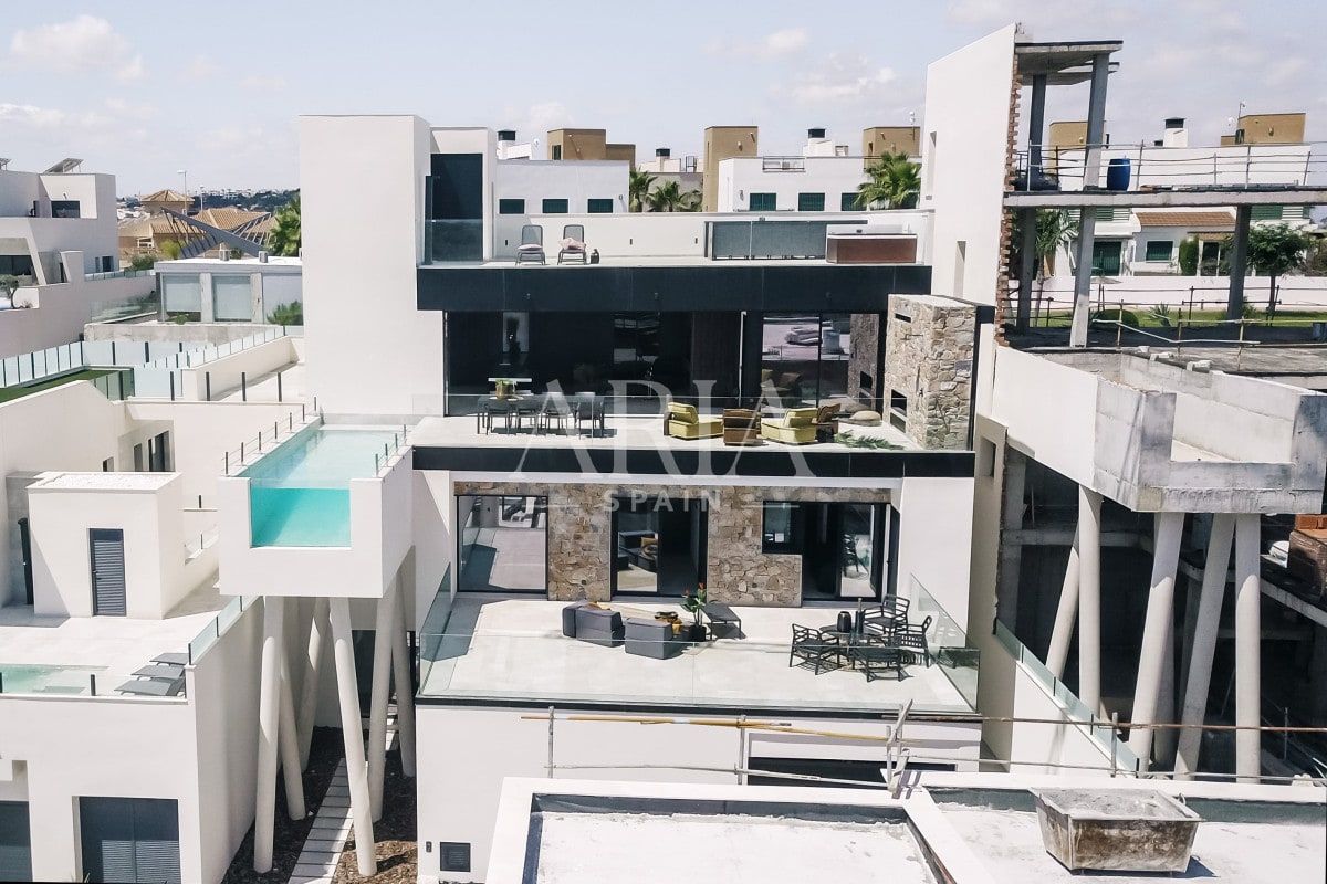 Oceanic Villa · Rojales